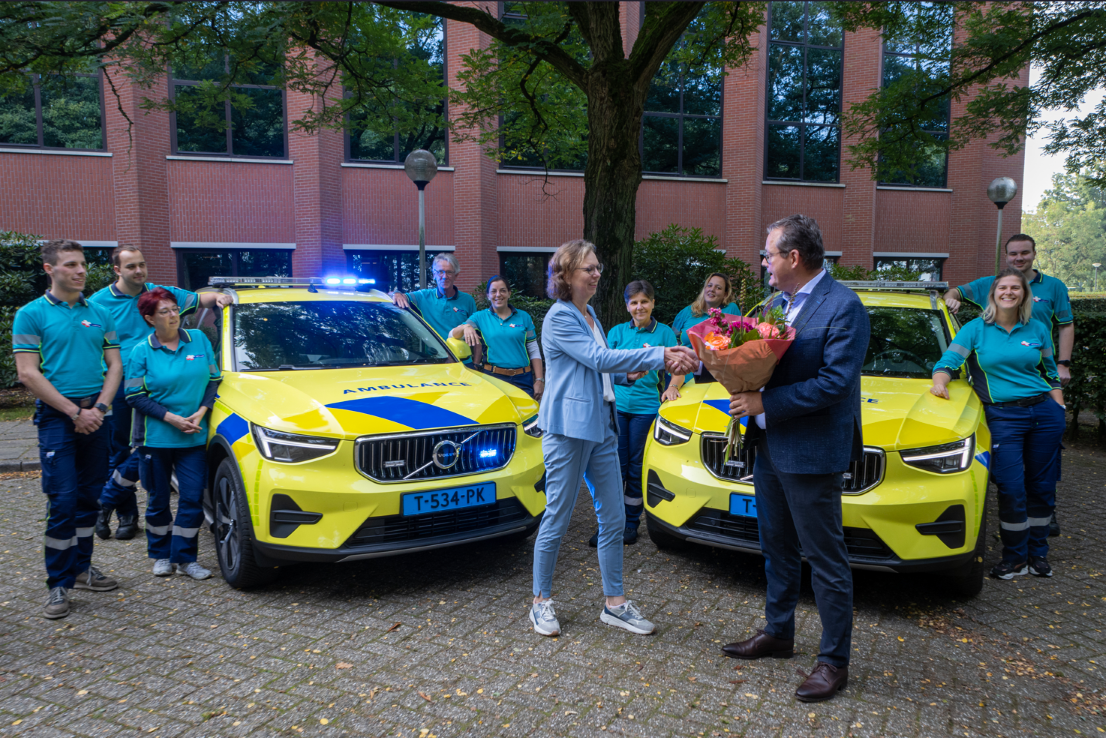 Overdracht nieuwe hybride HAP-auto